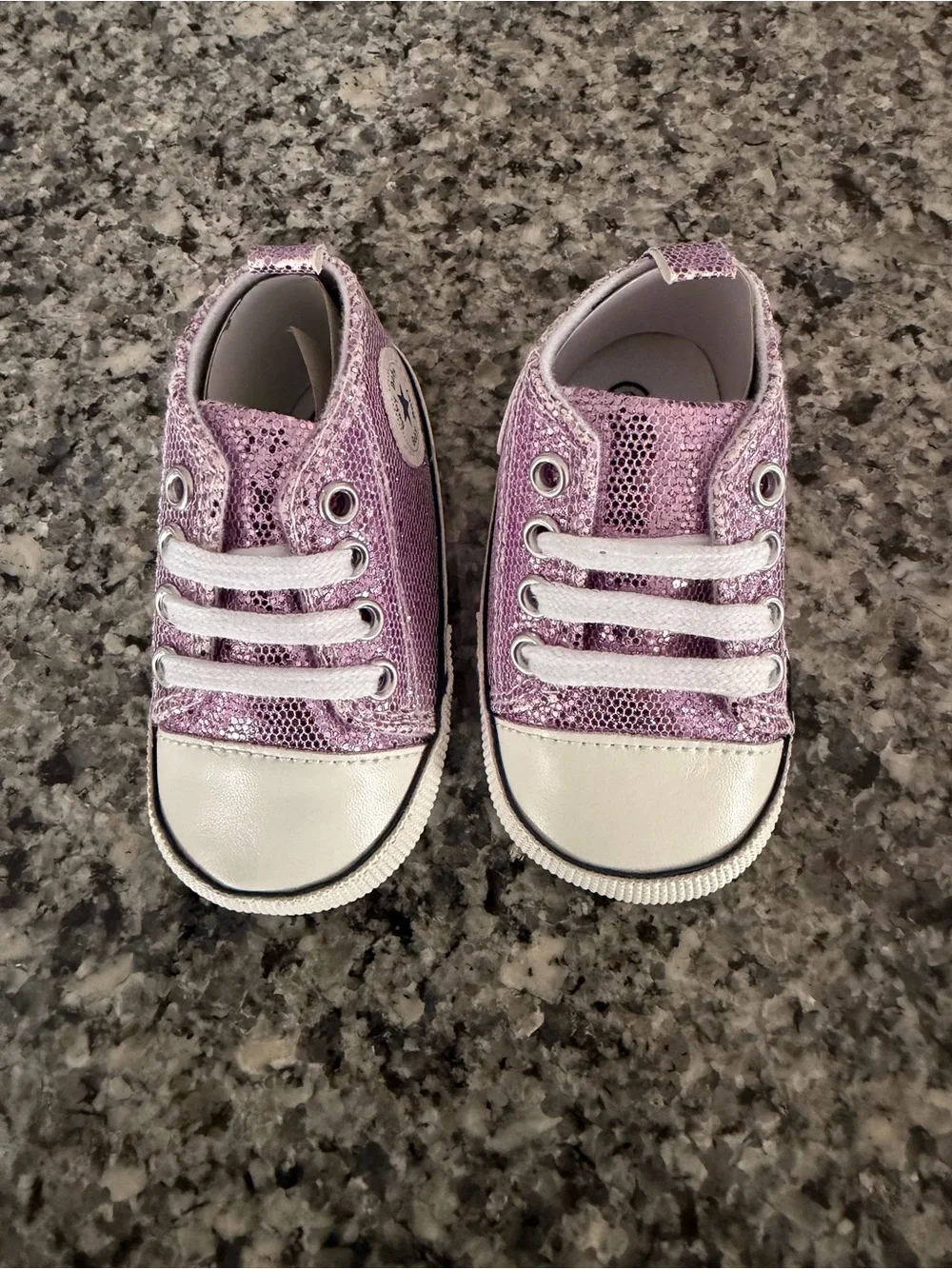 Baby Girl Crib Shoes Glitter Pink Size 2 Cardboard Still in Shoes
